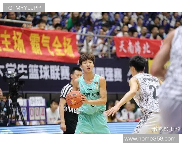 杭州篮球队在精英赛中以76分高居积分榜首位,展现强劲实力 杭州篮球队在精英赛中以76分高居积分榜首位,展现强劲实力